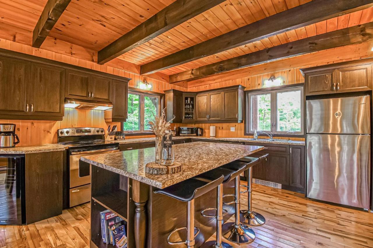 Brown Bear Lodge Brownsburg エクステリア 写真