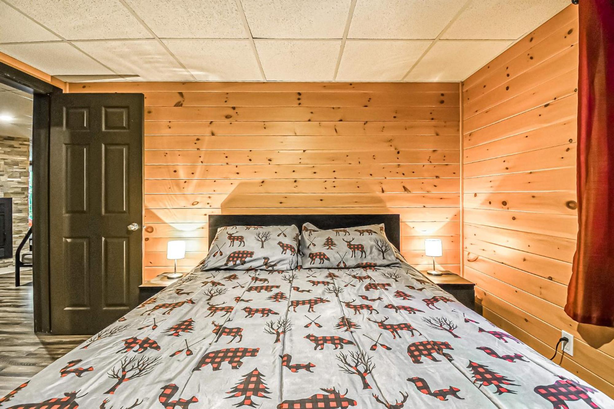 Brown Bear Lodge Brownsburg エクステリア 写真